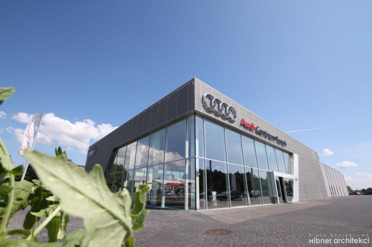 __Salon samochodowy__ AUDI TORUŃ